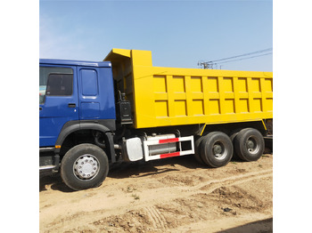 Camión volquete SINOTRUK HOWO