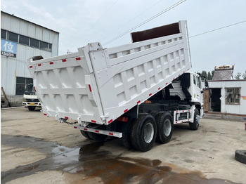 Camión volquete Sinotruk Howo: foto 5
