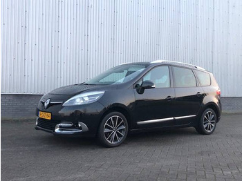 Coche RENAULT
