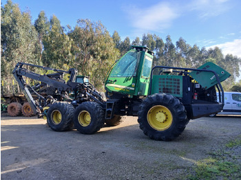 Procesadora forestal JOHN DEERE