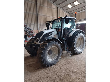 Tractor VALTRA N174