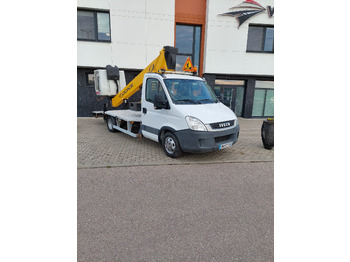 Camión con plataforma elevadora IVECO Daily 35c11