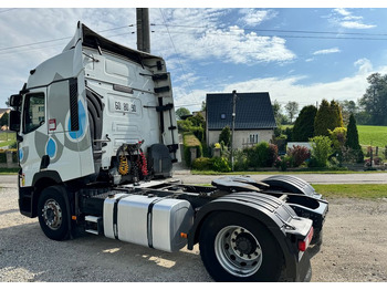 Cabeza tractora Renault T460: foto 3