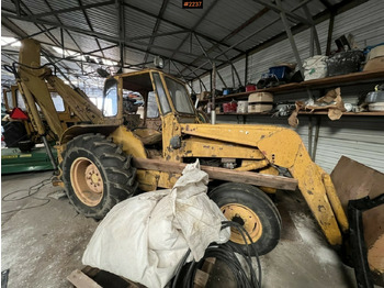 Retroexcavadora Backhoe loader- MASSEY-FERGUSON 203: foto 3