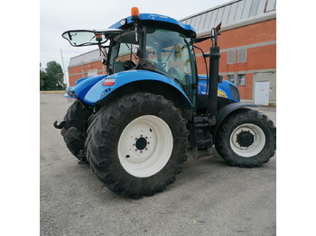 Tractor NEW HOLLAND
