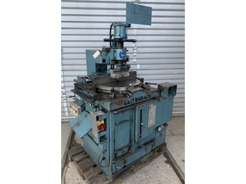 Máquina para metal