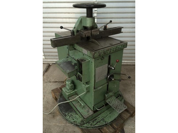Máquina para metal