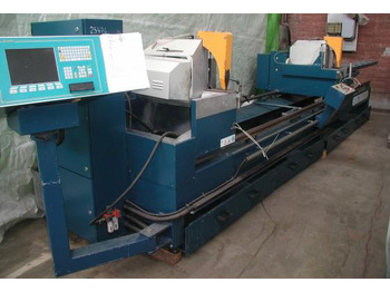 Máquina para metal