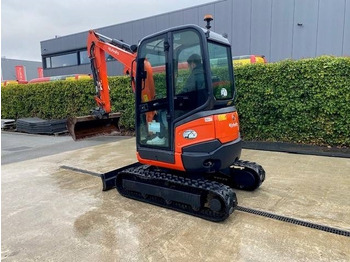 Miniexcavadora KUBOTA U27-4