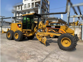 Grader CATERPILLAR 140K