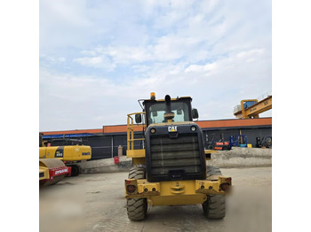 Cargadora de ruedas CATERPILLAR 924K: foto 3