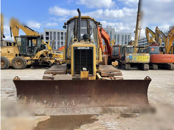 Bulldozer CATERPILLAR D3G: foto 3