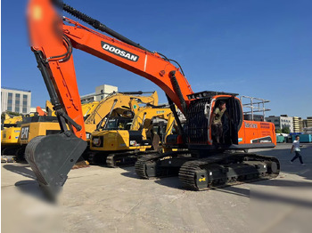 Excavadora de cadenas DOOSAN DX260
