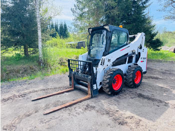 Minicargadora BOBCAT S570