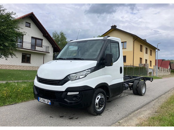 Camión chasis IVECO Daily 35c14