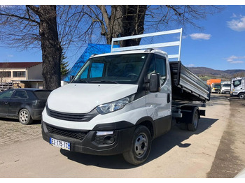 Volquete furgoneta IVECO Daily 35c14