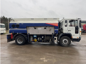 Camión cisterna Volvo FL 6 - 220 (11000 L / 2 COMPARTMENTS / 18 TON / MANUAL GEARBOX / PERFECT): foto 4