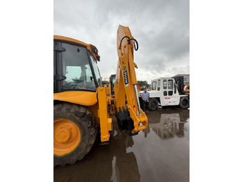 Excavadora JCB 3CX