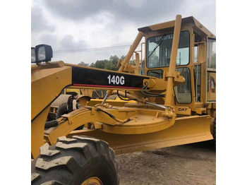 Grader CATERPILLAR 140H
