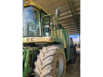 Cosechadora de forraje KRONE