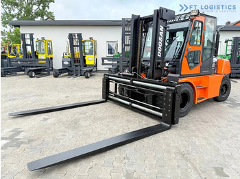 Carretilla elevadora diésel DOOSAN