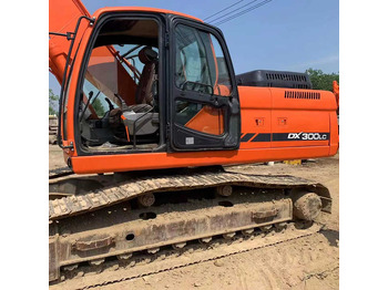 Excavadora de cadenas DOOSAN DX300