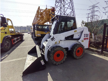 Minicargadora BOBCAT S130