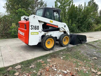 Minicargadora BOBCAT S160