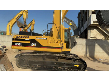 Excavadora de cadenas CATERPILLAR 325B