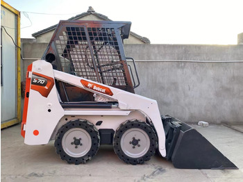 Minicargadora BOBCAT S70