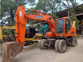 Excavadora de cadenas DOOSAN DH150W-7