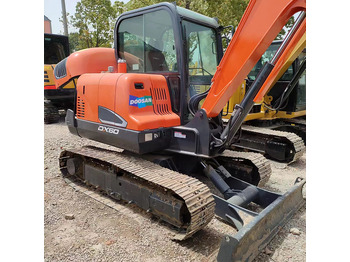 Excavadora de cadenas DOOSAN DX60