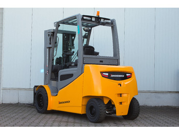 Carretilla elevadora eléctrica JUNGHEINRICH EFG545 - Triplex - 100% Kapazität - Bj. 2022 - 4,5t: foto 4 Carretilla elevadora eléctrica JUNGHEINRICH EFG545 - Triplex - 100% Kapazität - Bj. 2022 - 4,5t: foto 4