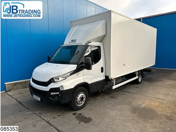 Camión caja cerrada IVECO Daily