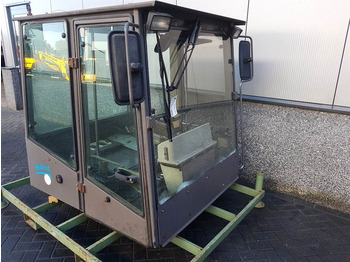 Cabina e interior AHLMANN