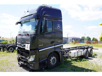 Leasing de MERCEDES-BENZ Actros 2545 GIGA / without engine MERCEDES-BENZ Actros 2545 GIGA / without engine: foto 2 Leasing de MERCEDES-BENZ Actros 2545 GIGA / without engine MERCEDES-BENZ Actros 2545 GIGA / without engine: foto 2