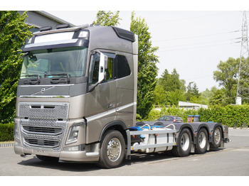 Camión grúa VOLVO FH16 750 8x4x4 / 750 HP! / Frame 685 cm / Steered 4th axle: foto 2