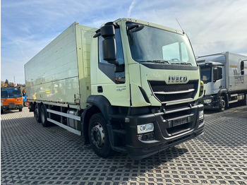 Camión transporte de bebidas IVECO Stralis