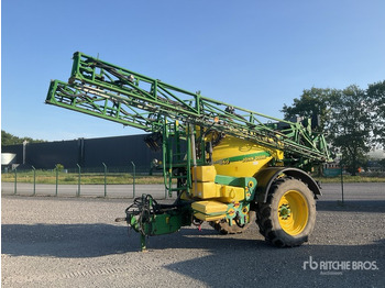 Pulverizador arrastrado JOHN DEERE 2000 Series