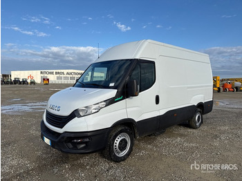 Camión caja cerrada IVECO Daily 35s14