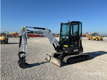 Miniexcavadora BOBCAT E26
