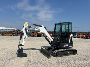 Miniexcavadora BOBCAT E27