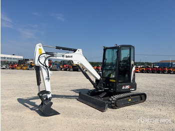 Miniexcavadora BOBCAT E35