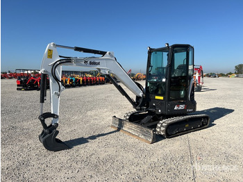 Miniexcavadora BOBCAT E35