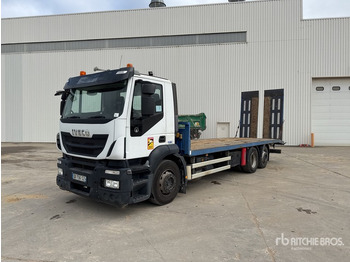 Camión portavehículos IVECO