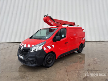 Camión con plataforma elevadora RENAULT Trafic