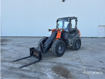 Cargadora de ruedas HITACHI