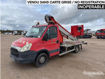 Camión con plataforma elevadora IVECO Daily 35s11