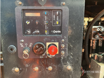 Plataforma de tijeras 2016 Genie GS3369RT 4x4 Diesel Scissor Lift: foto 5 Plataforma de tijeras 2016 Genie GS3369RT 4x4 Diesel Scissor Lift: foto 5