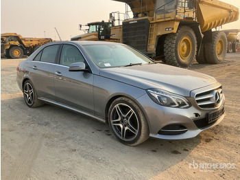 Coche MERCEDES-BENZ